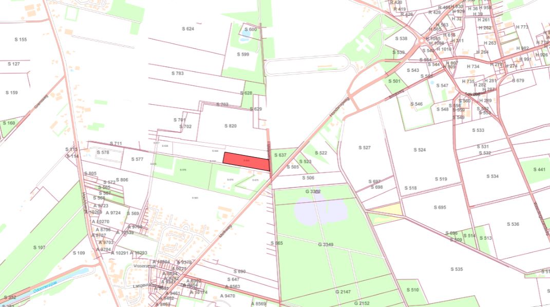 Kaart van de percelen tussen Valthe en Klijndijk. Het rood gekleurde perceel is aangekocht en maakt de ecologische verbindingszone compleet.