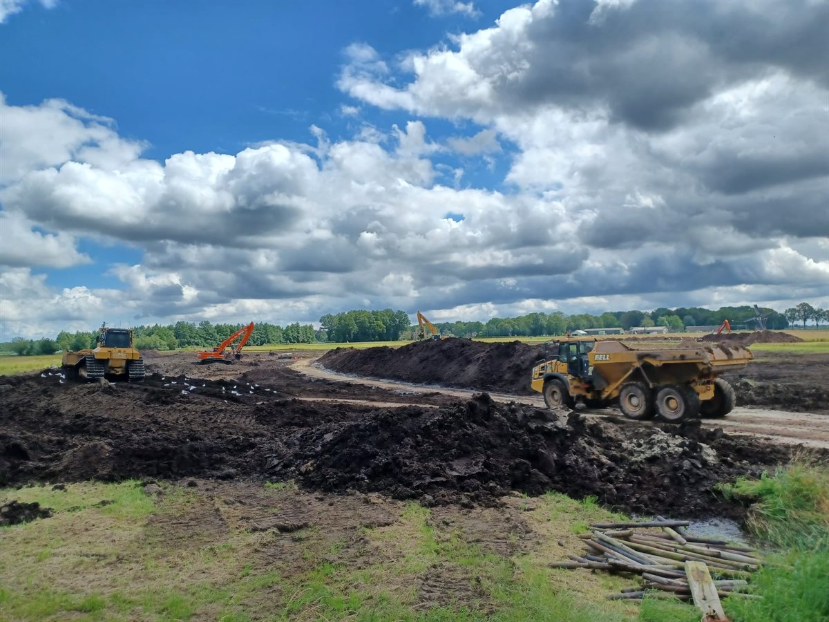 Grondwerk voor de nieuwe kade