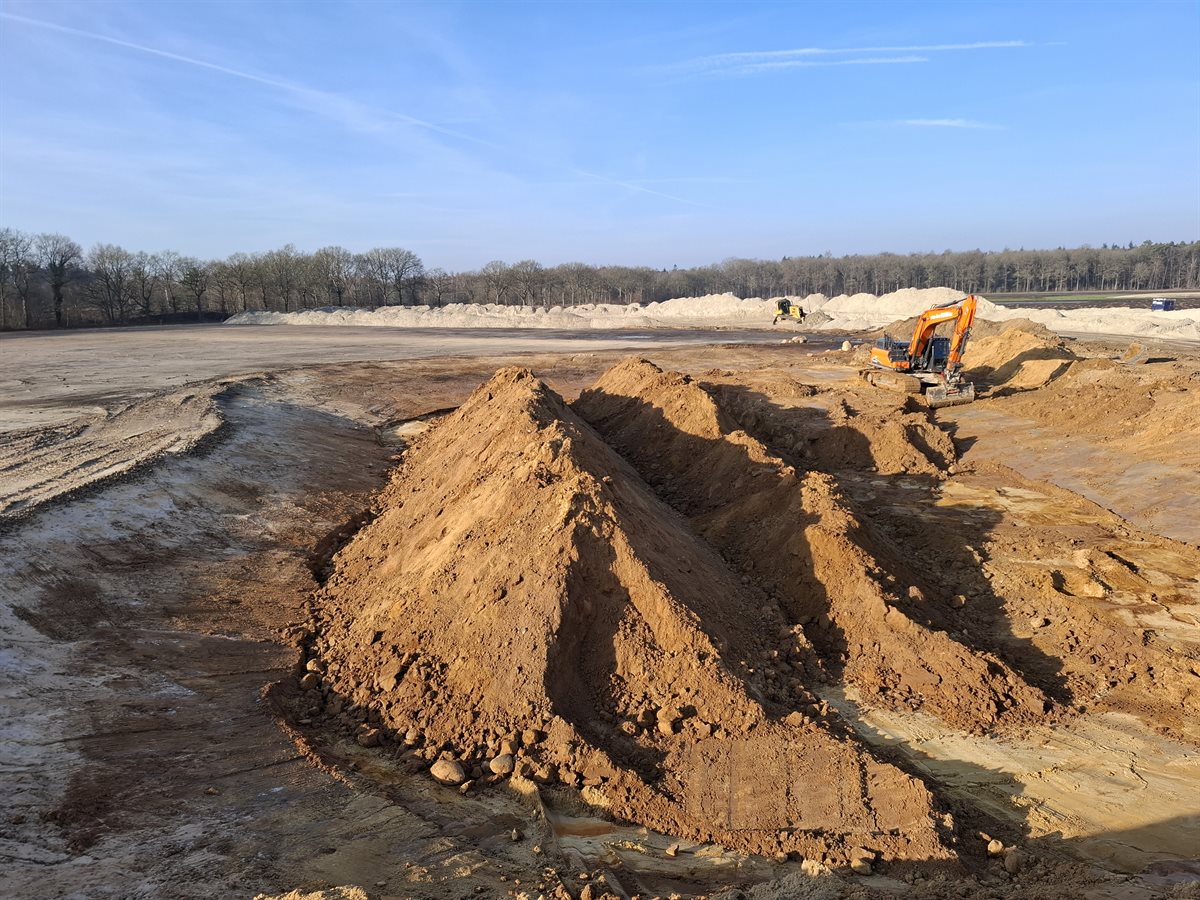 poel waterdicht maken met keileem